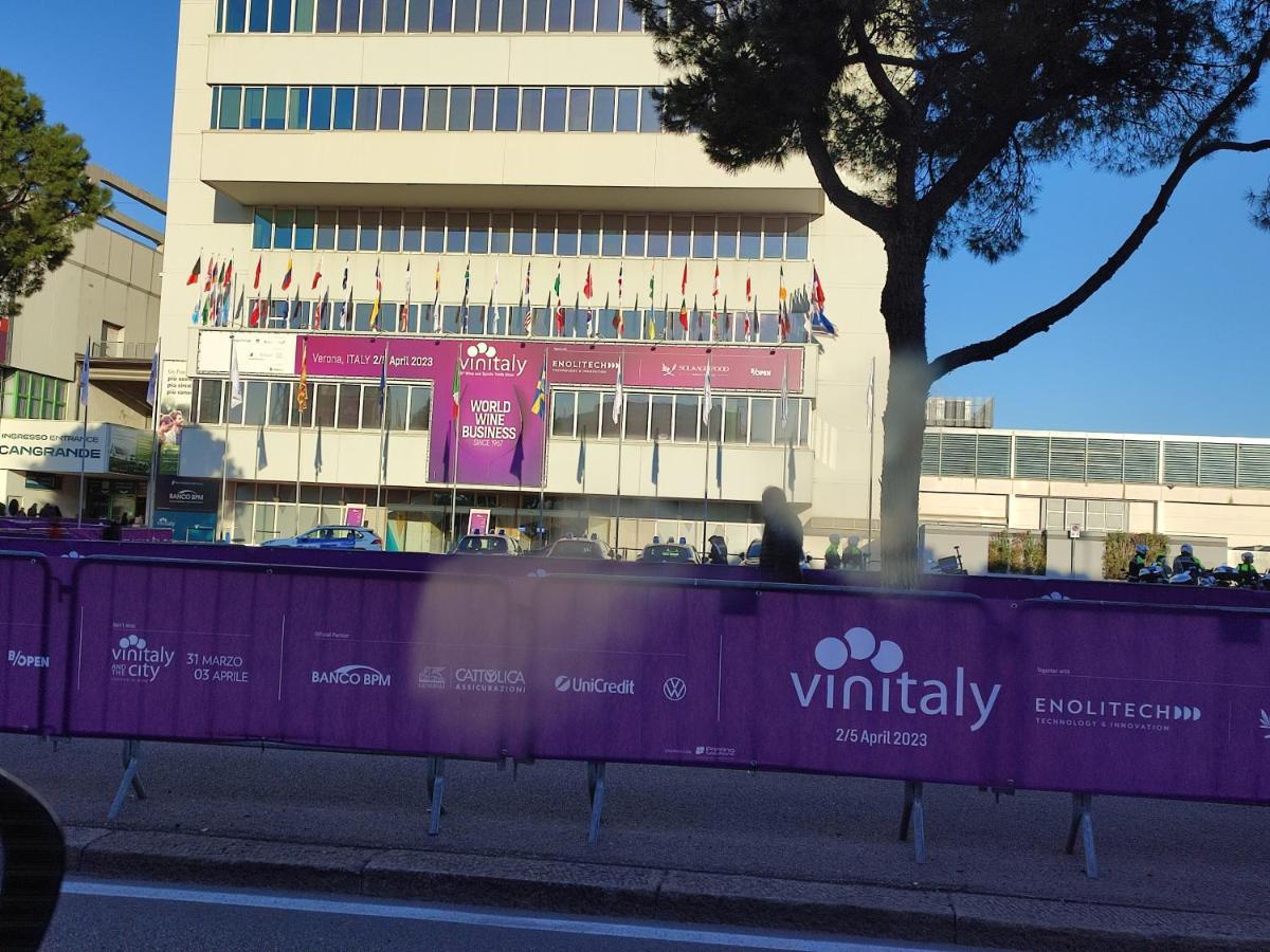 Easy Stay Verona Rooms מראה חיצוני תמונה