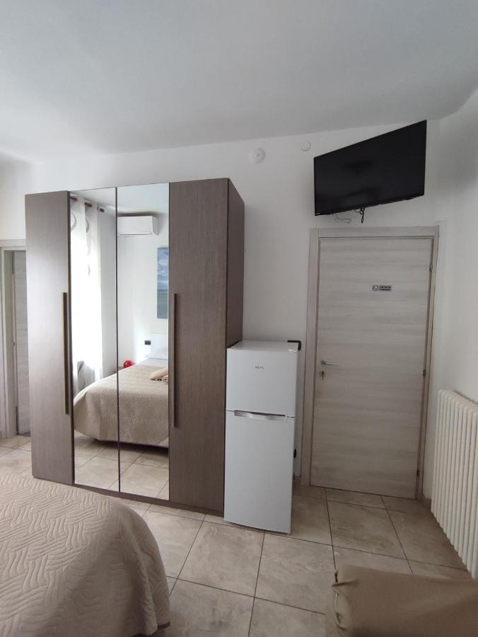 Easy Stay Verona Rooms מראה חיצוני תמונה
